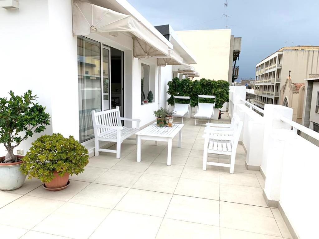 Siracusa Luxury Apartment Реджо ди Калабрия Екстериор снимка